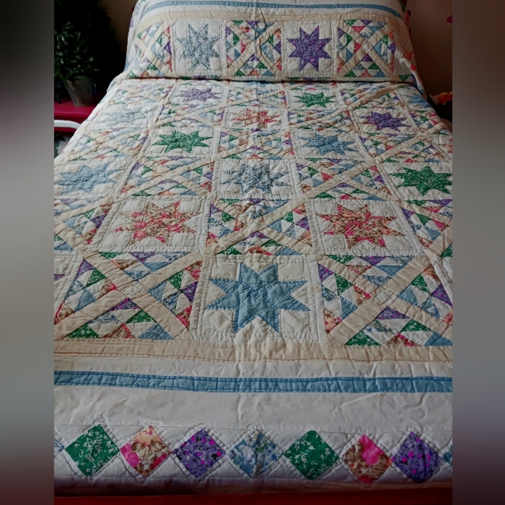 Hand Stitched Queen Pastel Stars Patchwork Quilt 87" X 97".